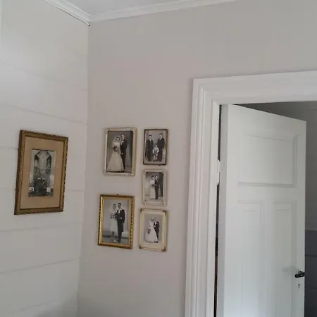 Sentrum, Lev Landlig *